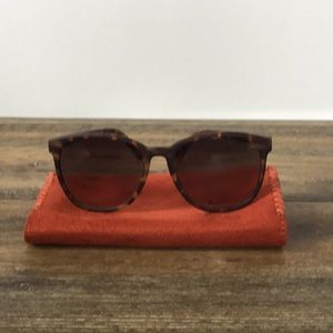 D'BLANC Afternoon Delight Sunglass